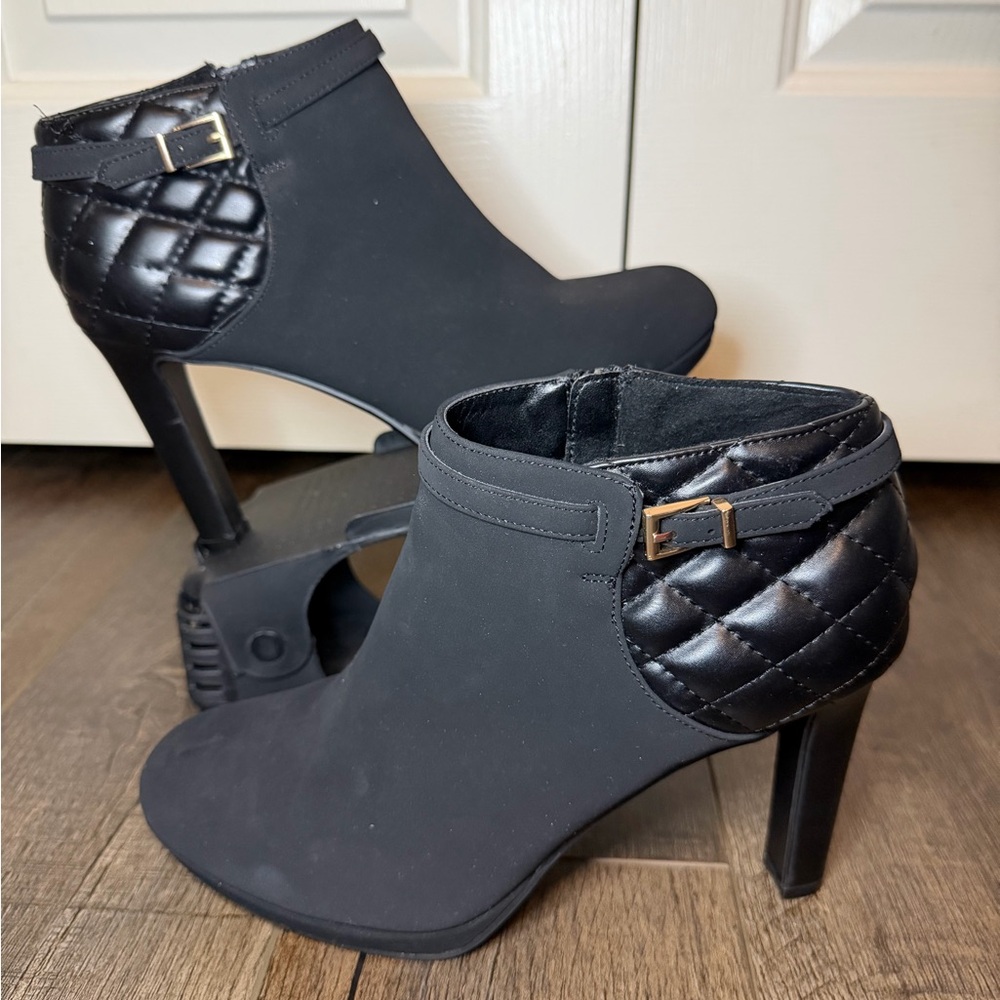 Elegant Black Suede Quilted Ankle Boots